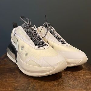 Nike Air Max Up Audacious Air Running Shoes